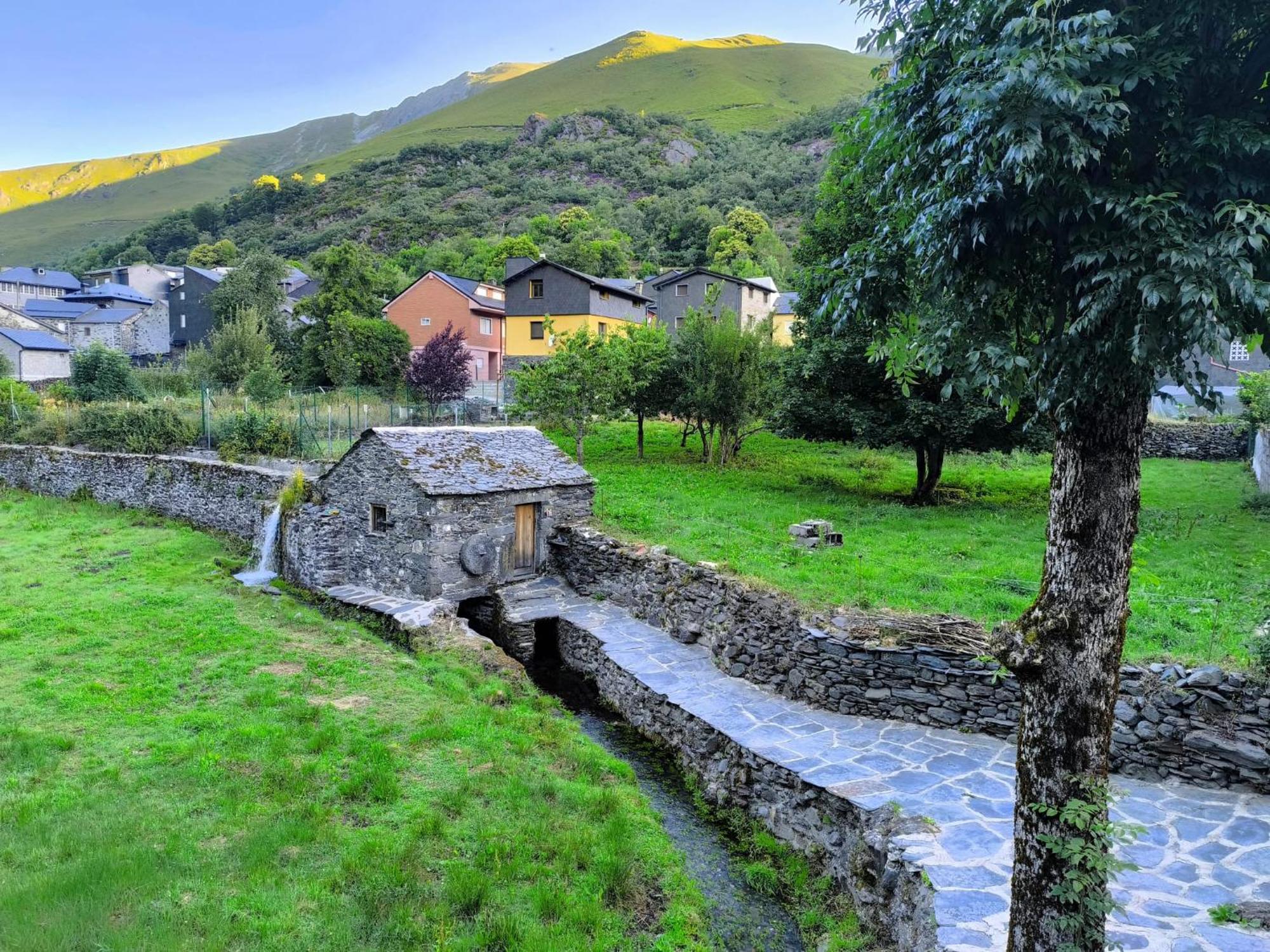 Casa Miravalles Fornela Guimara Esterno foto